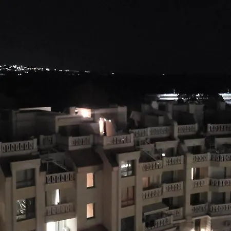 Apartment Silvi Super View Warna